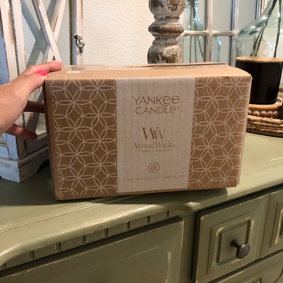 COPY - NEW large jar candle from Yankee - Picture 4 of 6